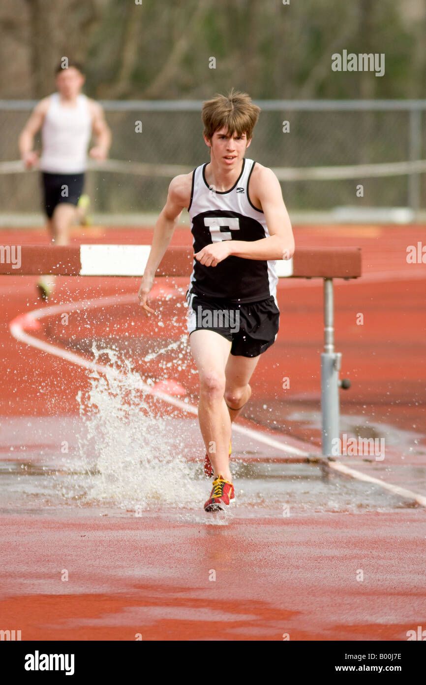 College via e il campo Foto Stock