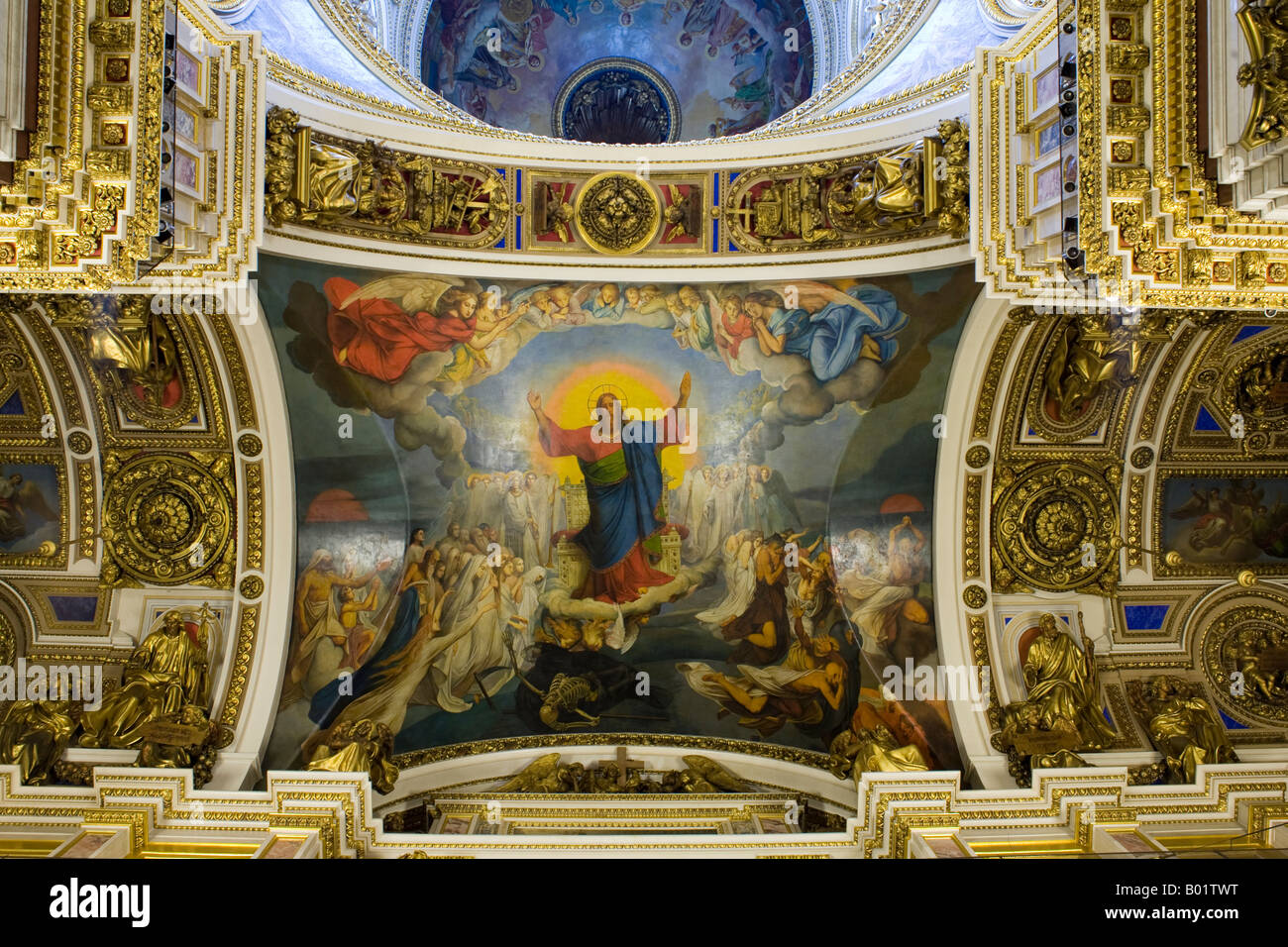 La cupola vista dal basso.La Cattedrale di San Isacco, San Pietroburgo, Russia. Foto Stock