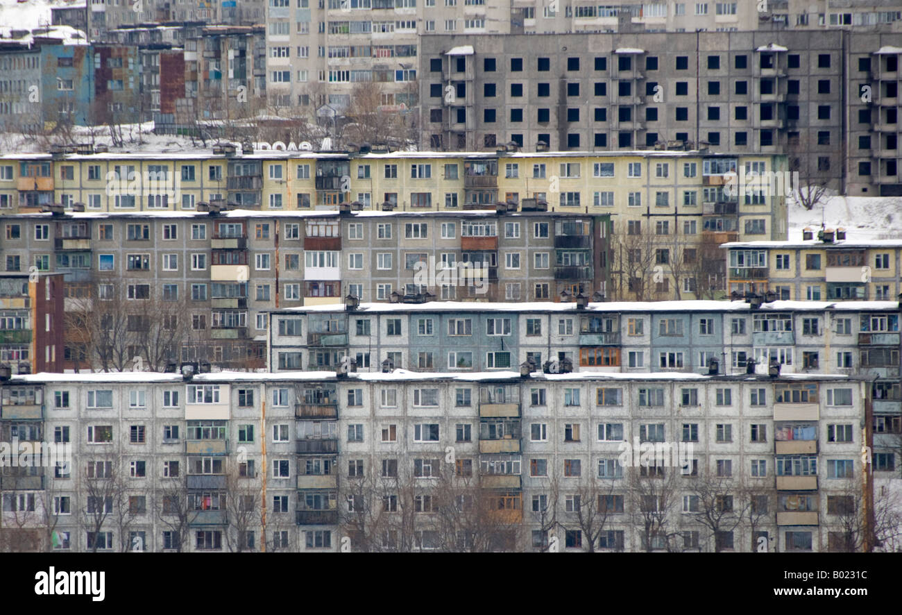 Vista sulla città di Petropavlovsk Kamchatsky in Kamchatka durante l'inverno 2008 in Estremo Oriente Russo Foto Stock