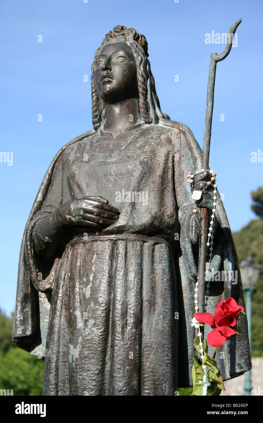 Statua Santa Rosalia Monte Pellegrino Statua di Santa Rosalia Santuario di Monte Pellegrino, Palermo, Sicilia