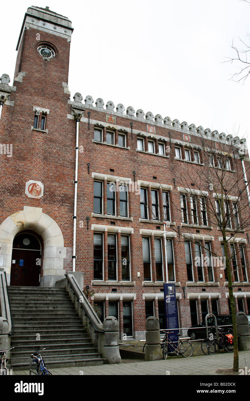 Facciata del sindacato museo conosciuto come il castello di henri polak laan Amsterdam Paesi Bassi Olanda settentrionale Europa Foto Stock