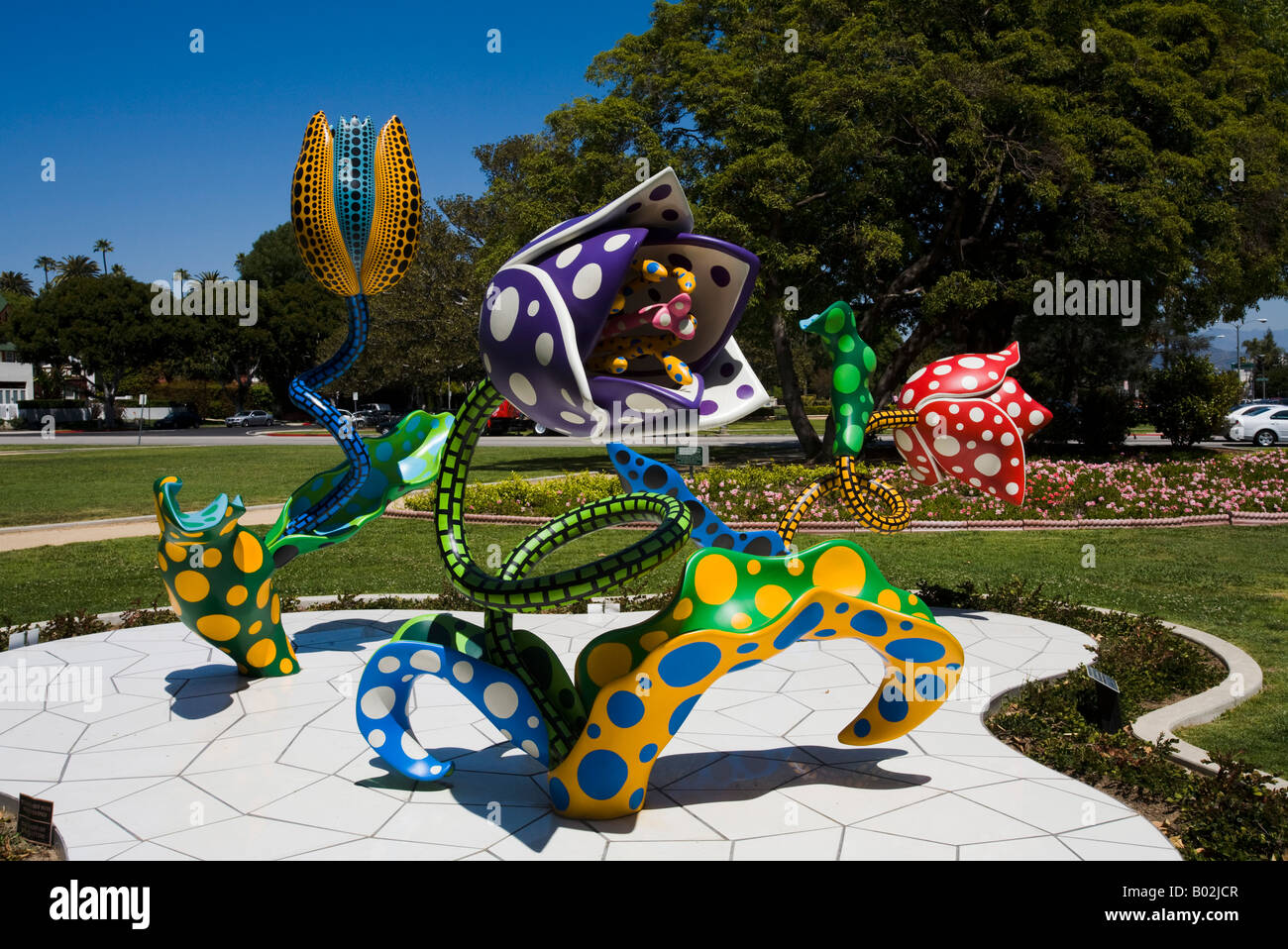 Inno della vita tulipani di Yayoi Kusama Beverly Hills Los Angeles County in California negli Stati Uniti d'America Foto Stock