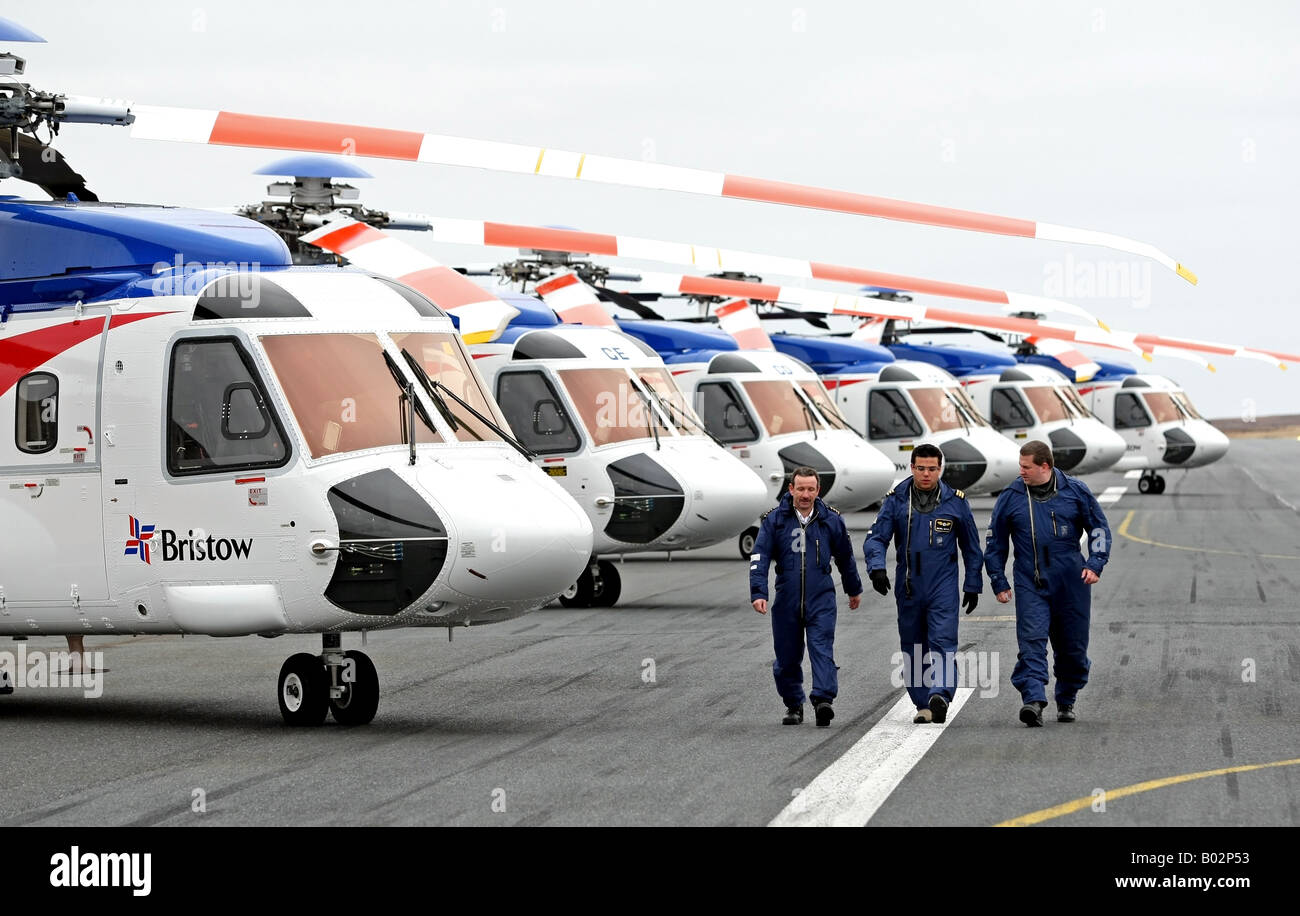 Bristows Sikorsky S-92 elicotteri in aeroporto Scatsta utilizzati per il trasporto di petrolio offshore lavoratori Foto Stock