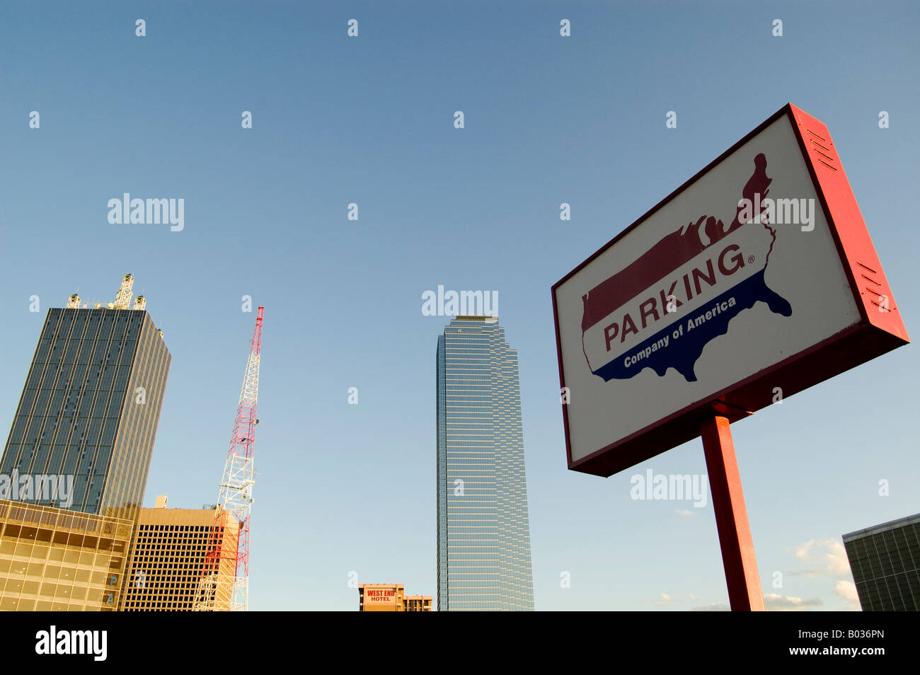 Il centro cittadino di Dallas parcheggio Foto Stock