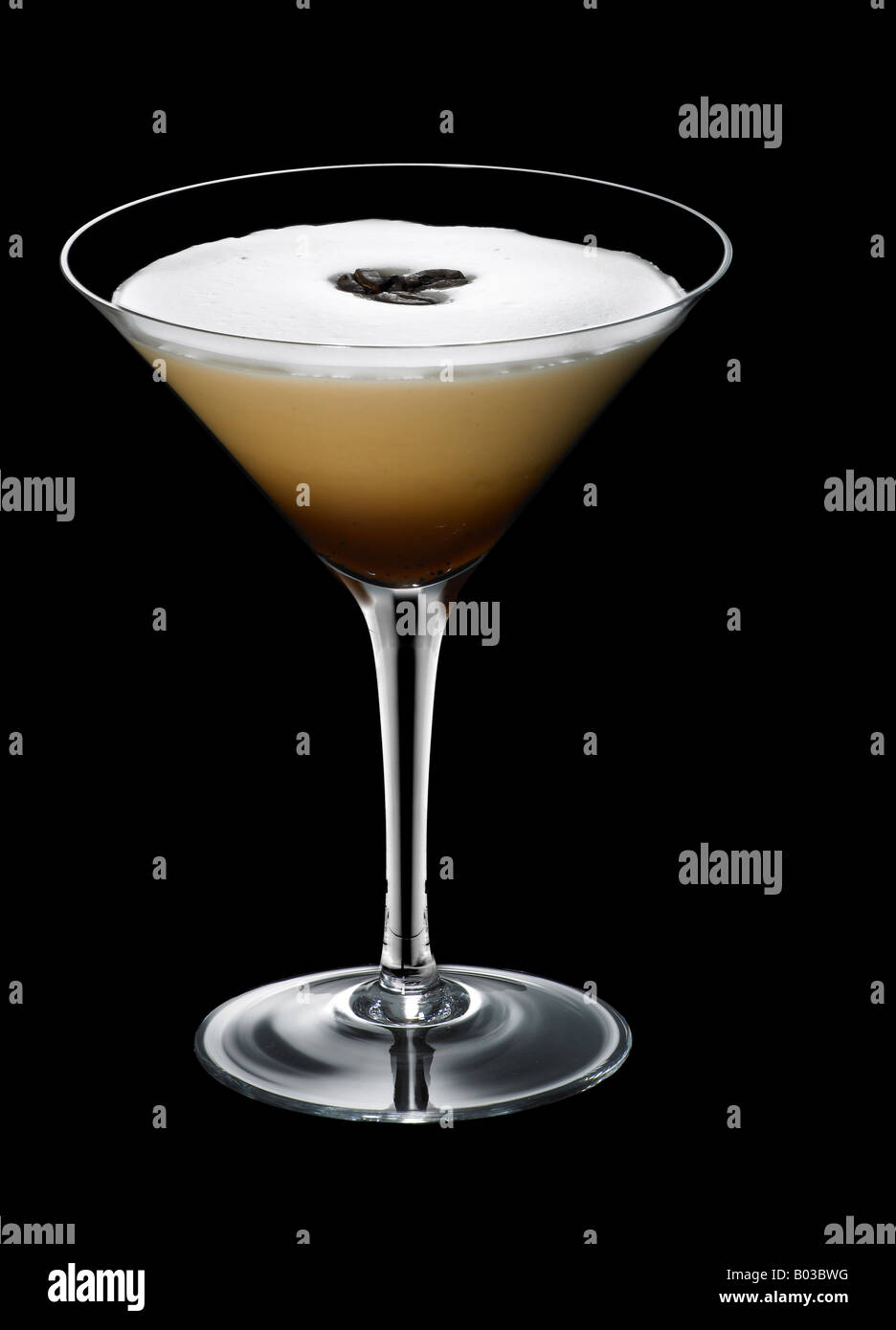 Cocktail Jalisco espresso martini su sfondo nero Foto Stock