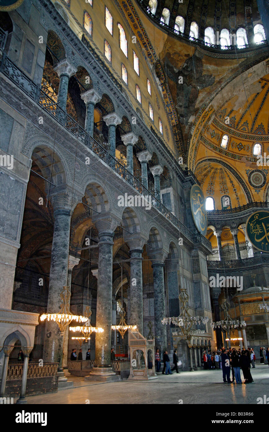 La fioca interno di Aya Sofya Istanbul Turchia Foto Stock