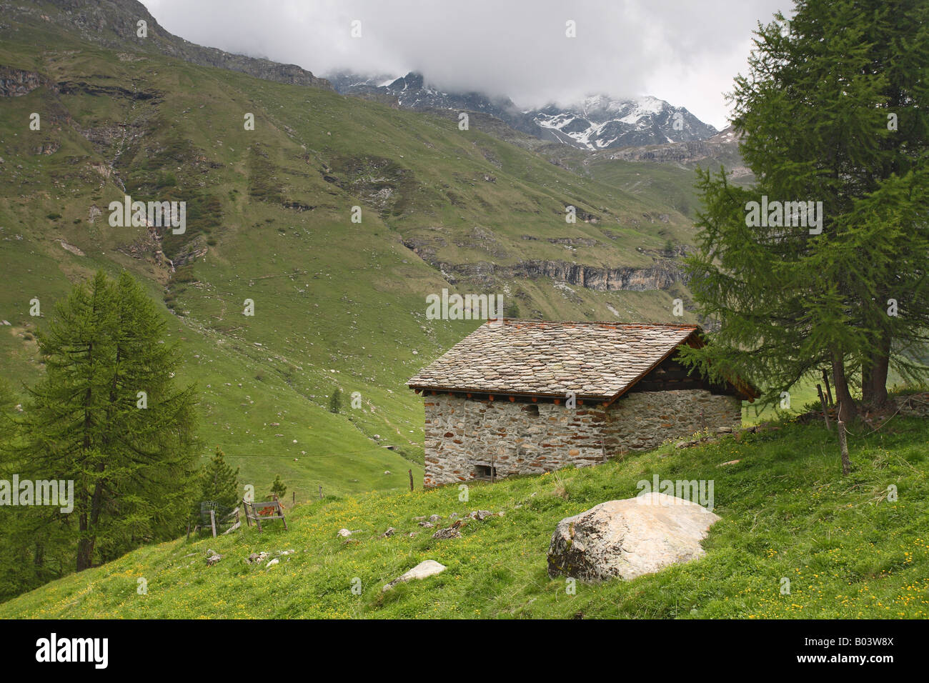 Alpeggio almhuette val fex fextal engadin dei Grigioni schweiz svizzera europa europa Foto Stock