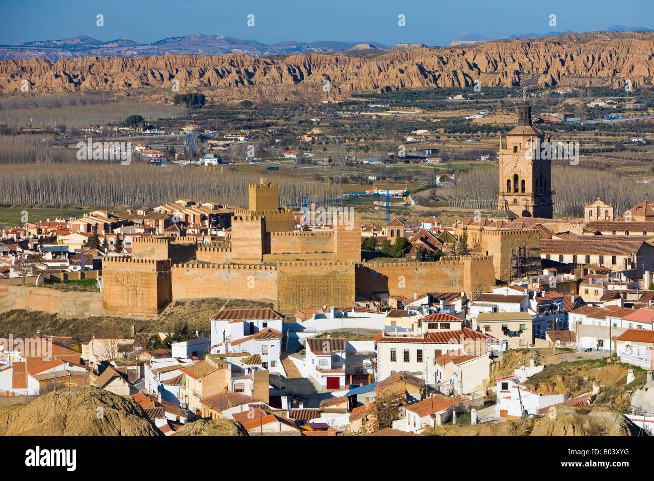 Panoramica della città di Guadix dal mirador Cerro de la Bala, provincia di Granada, Andalusia, Europa, provincia di Granada Foto Stock