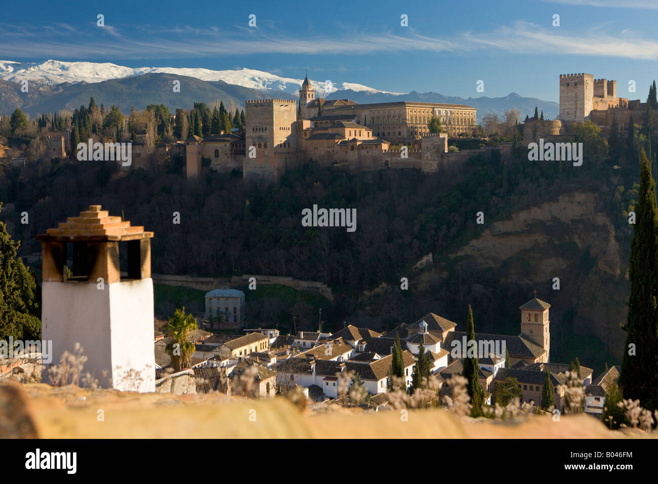 Albayzin (Albaicin) distretto con vedute dell'Alhambra (Alhambra), città di Granada, provincia di Granada, Andalusia Foto Stock