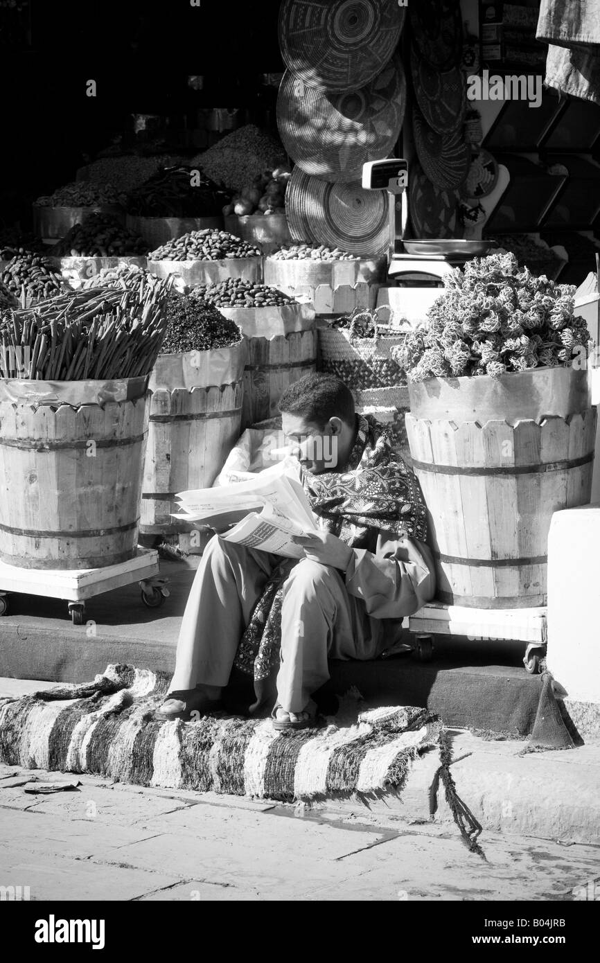 Il mercato delle spezie in Aswan Egitto meridionale Foto Stock