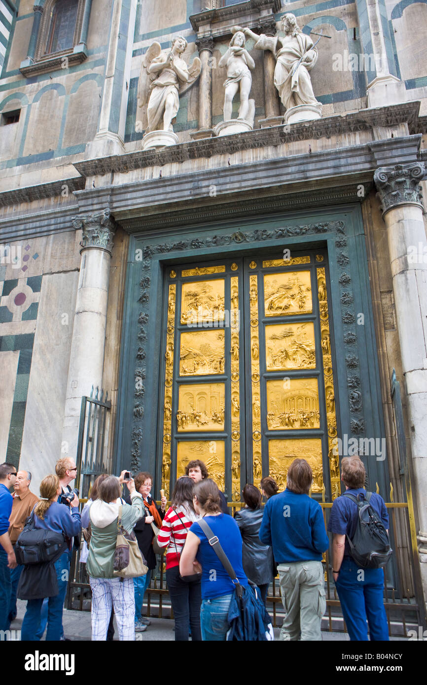 In bronzo della porta est del Battistero nella città di Firenze, un sito Patrimonio Mondiale dell'UNESCO, Provincia di Firenze e della Regione Toscana Foto Stock