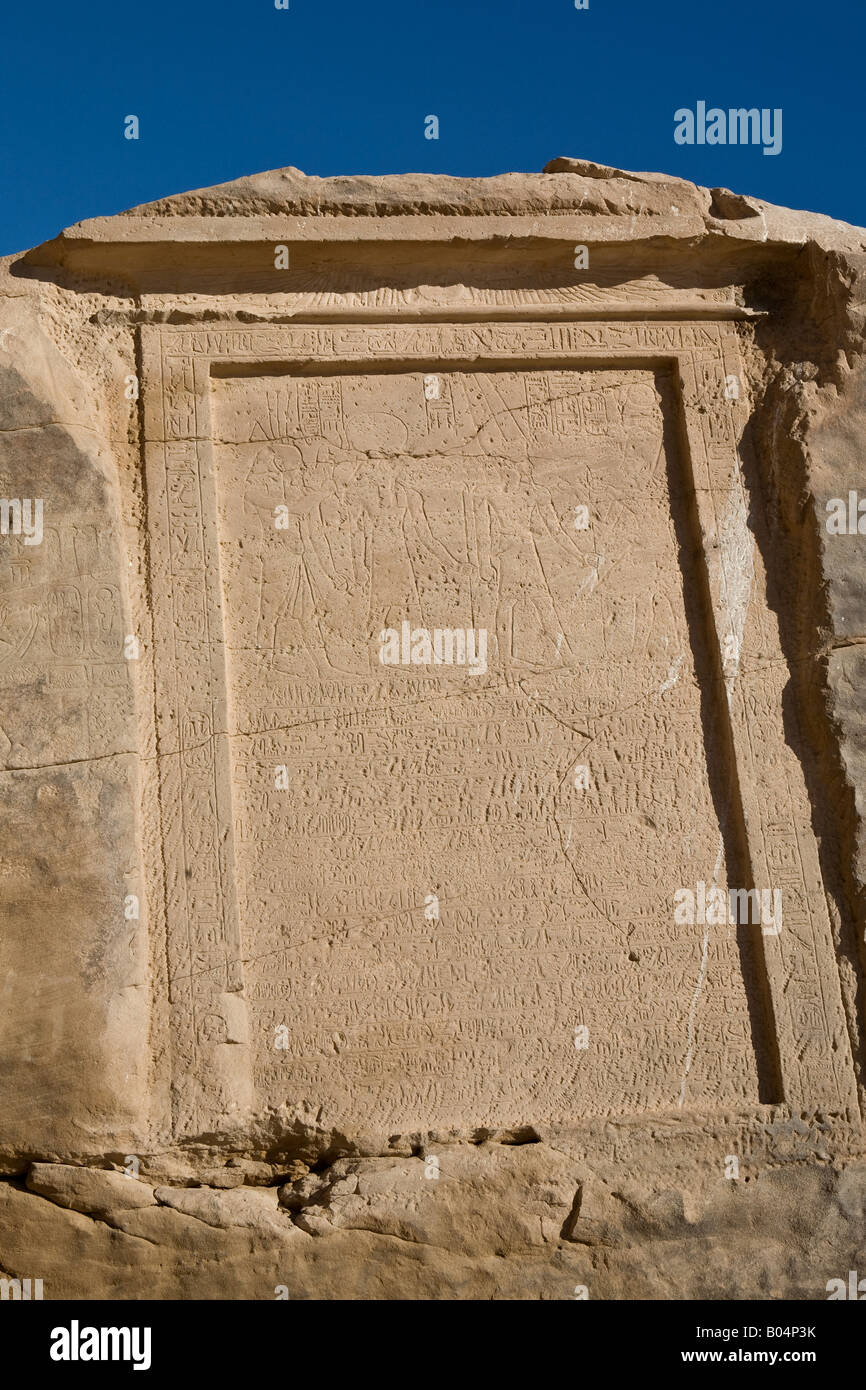 Stela presso Gebel Silsilah cava di pietra arenaria sulla sponda occidentale del Nilo, vicino a Aswan, Egitto meridionale Foto Stock