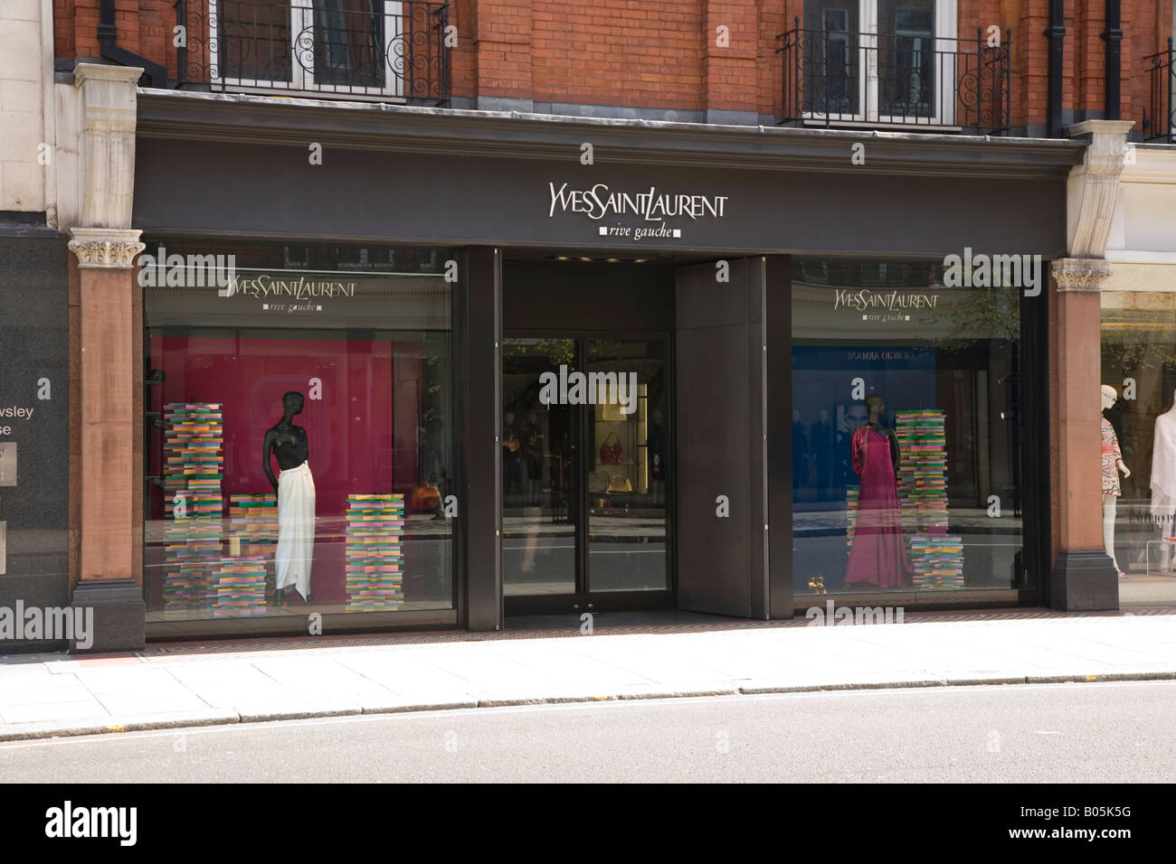 Yves Saint Laurent shop Sloane Street Knightsbridge Foto Stock