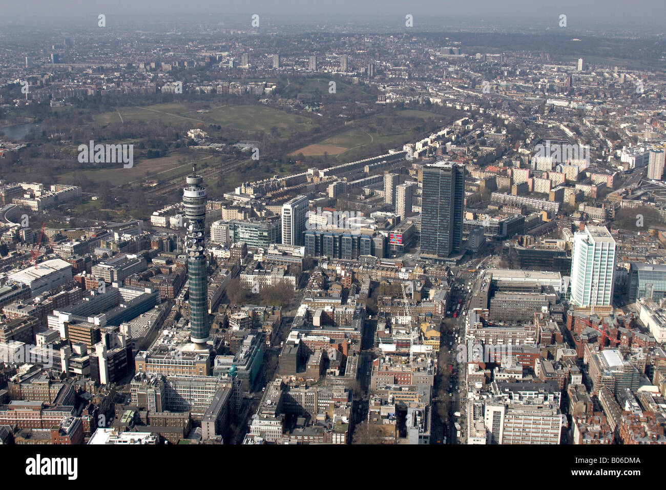 Vista aerea a nord ovest di Regents Park University College Hospital BT Tower entroterra Ufficio Revene Euston Road Tottenham Court Rd Foto Stock