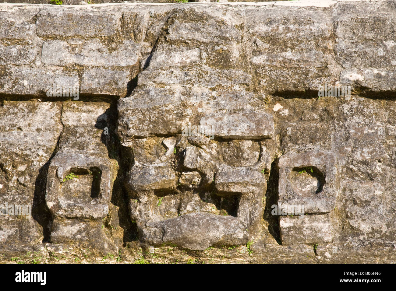Belize, Altun Ha, Tempio della muratura altera struture (B-4) Foto Stock
