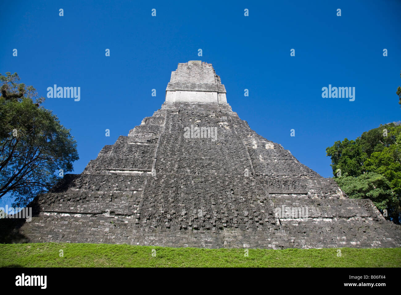 Guatemala, El Petén, Tikal, Gran Plaza, Tempio 1 - Tempio della grande Jaguar Foto Stock