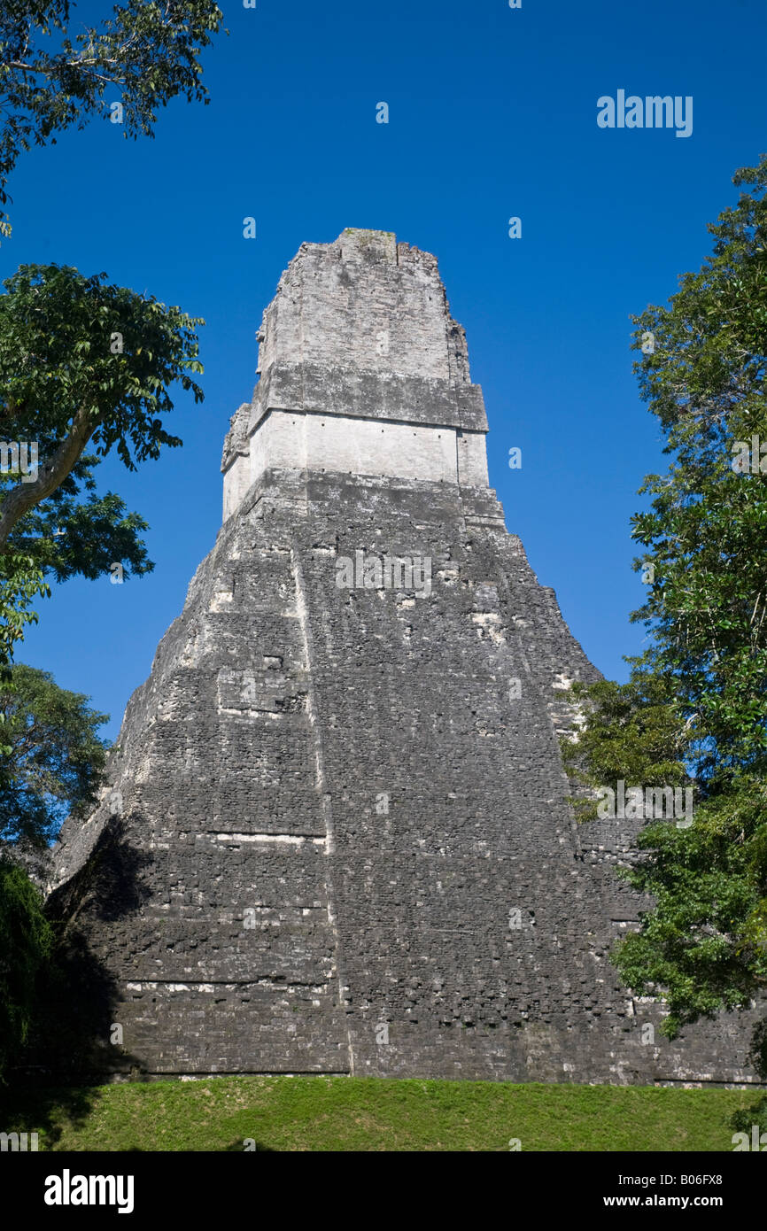 Guatemala, El Petén, Tikal, Gran Plaza, Tempio 1 - Tempio della grande Jaguar Foto Stock