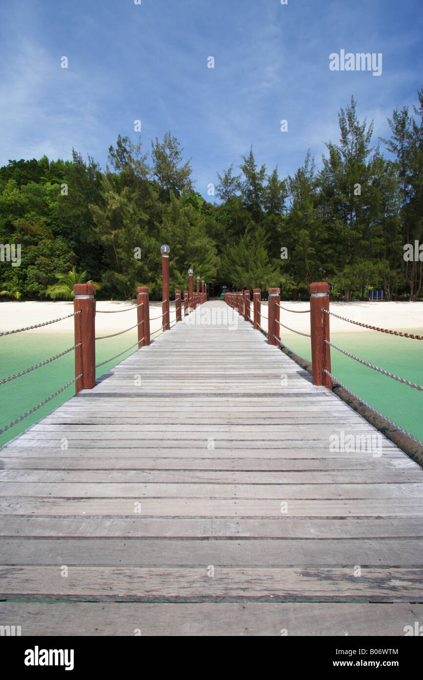 Jetty di Pulau Manukan, Parco Nazionale Tunku Abdul Rahman, Kota Kinabalu, Sabah Malaysian Borneo Foto Stock