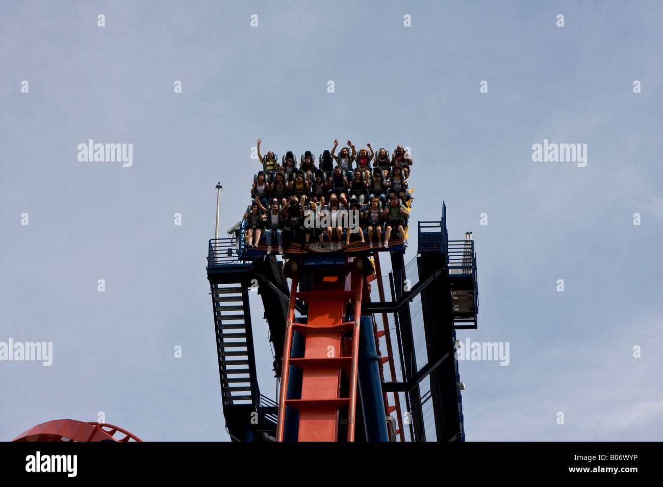 Sheikra Roller Coaster il brivido della corsa al Busch Gardens di Tampa Florida FL USA U S America American Foto Stock