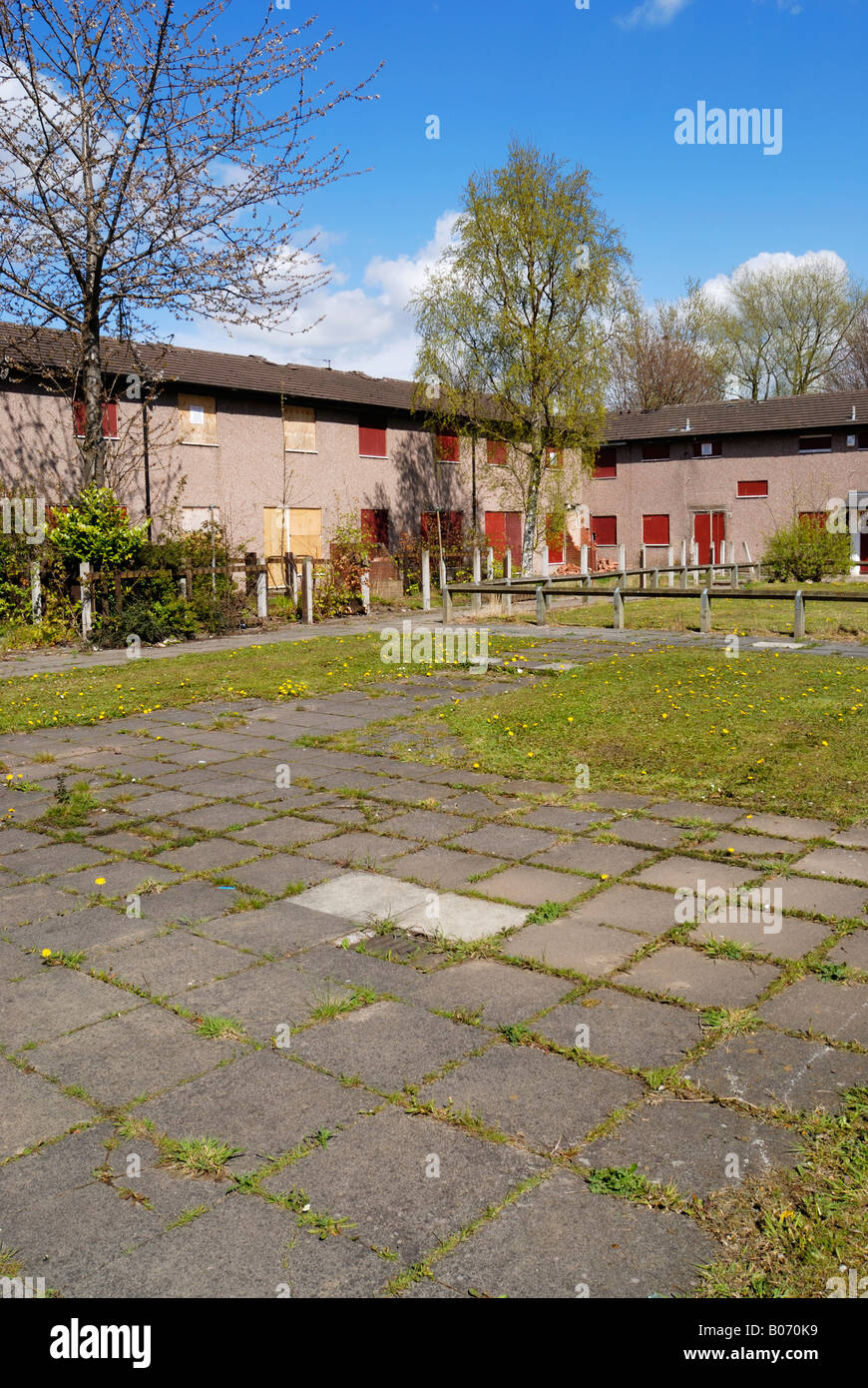 Socialmente svantaggiate Beswick Estate in Beswick, East Manchester REGNO UNITO in attesa di demolizione Foto Stock