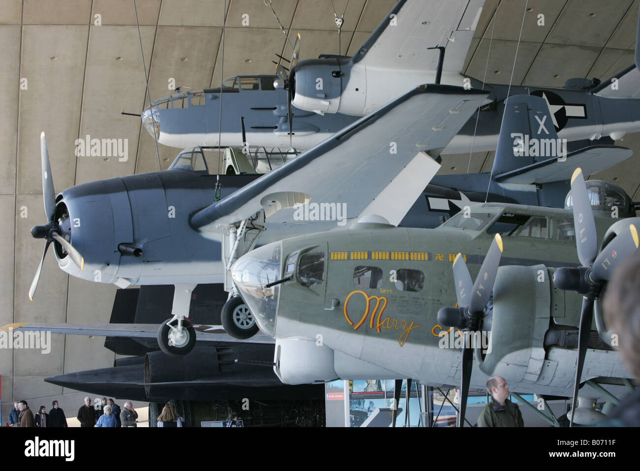 Aeromobile Imperial War Museum bombardiere elica di trasporto aereo aereo aereo propulsore alimentato guerra militare warfare raf e Regno Unito Foto Stock