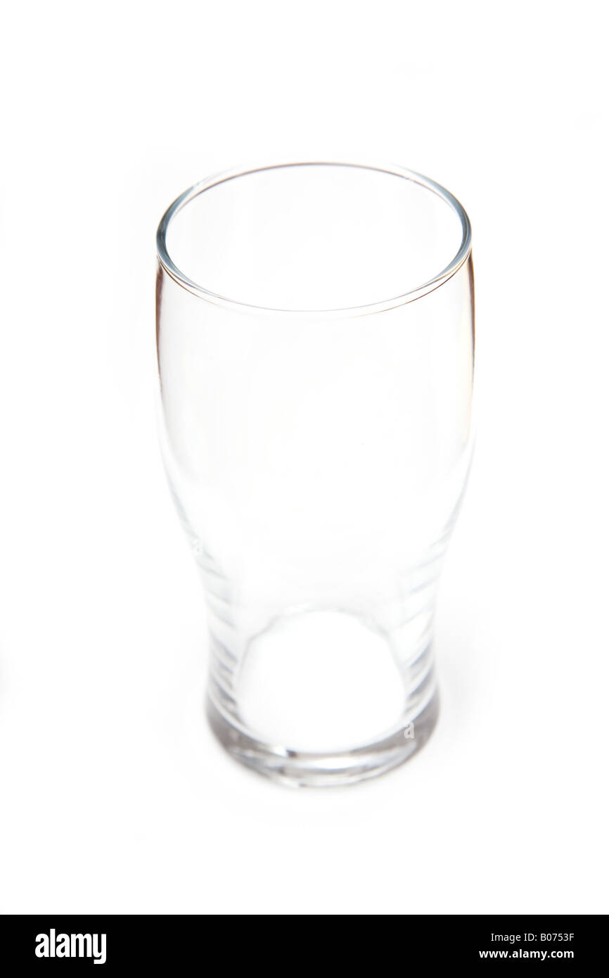 La pinta vetro isolato su un bianco di sfondo per studio. Foto Stock