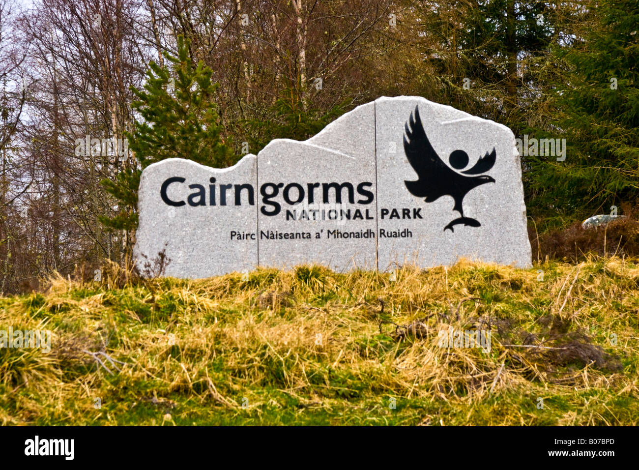 Cairngorms National Park segno situato sulla A939 approccio a Grantown on Spey Speyside Scozia da nord Foto Stock