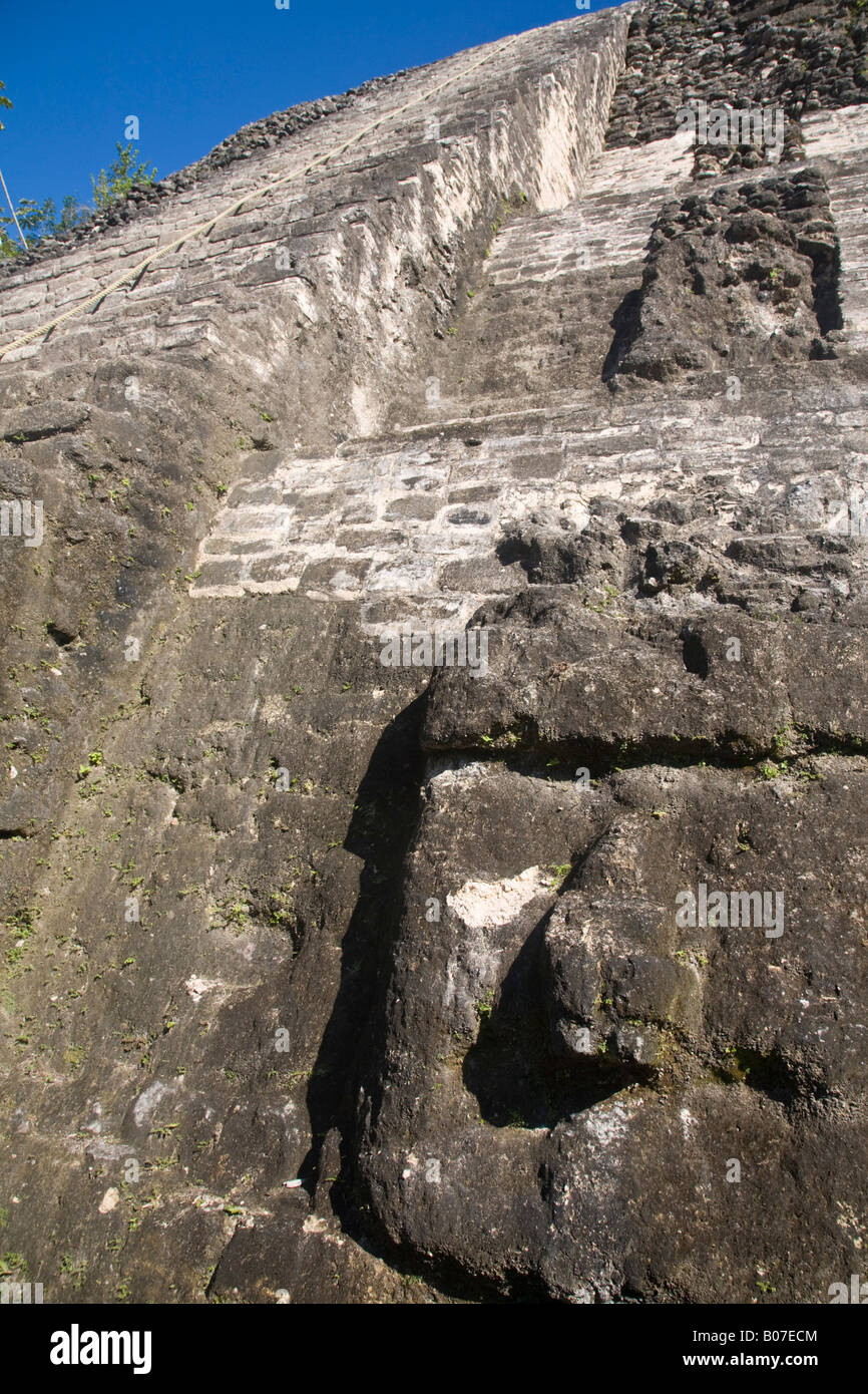 Belize, Lamanai, Alta Tempio (struttura N10-43) il massimo tempio a Lamanai a 125ft Foto Stock