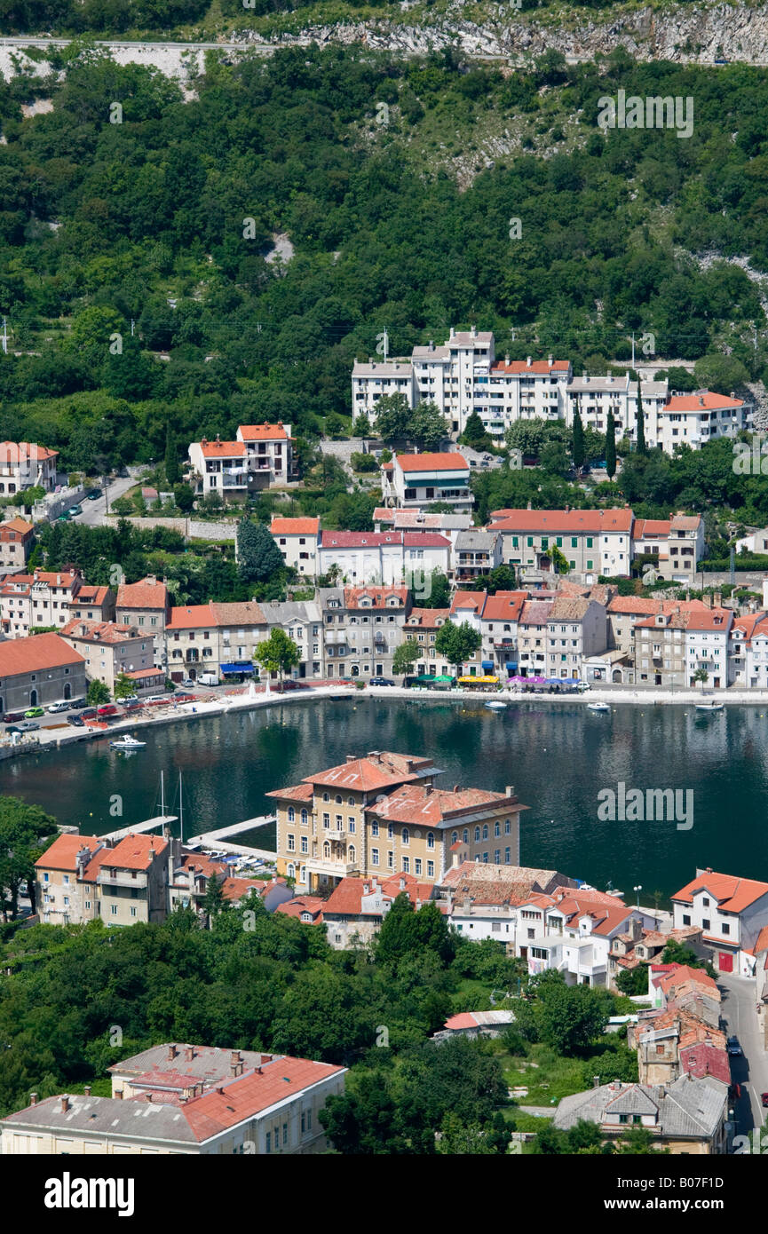 Croazia, Quarnaro, Bakar, città costiera da Rijeka sul Golfo Bakarski Foto  stock - Alamy