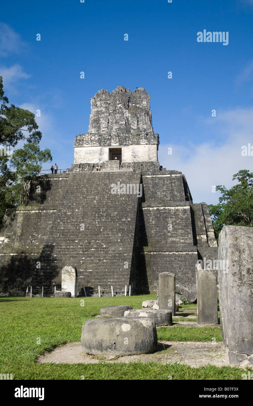 Guatemala, El Petén, Tikal, Gran Plaza, Tempio 11 Foto Stock