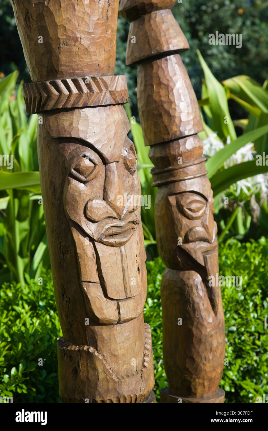 Nuova Caledonia, Grande Terre Isola, Noumea, Le Meridien Hotel / Anse Vata resort area, Totem Foto Stock