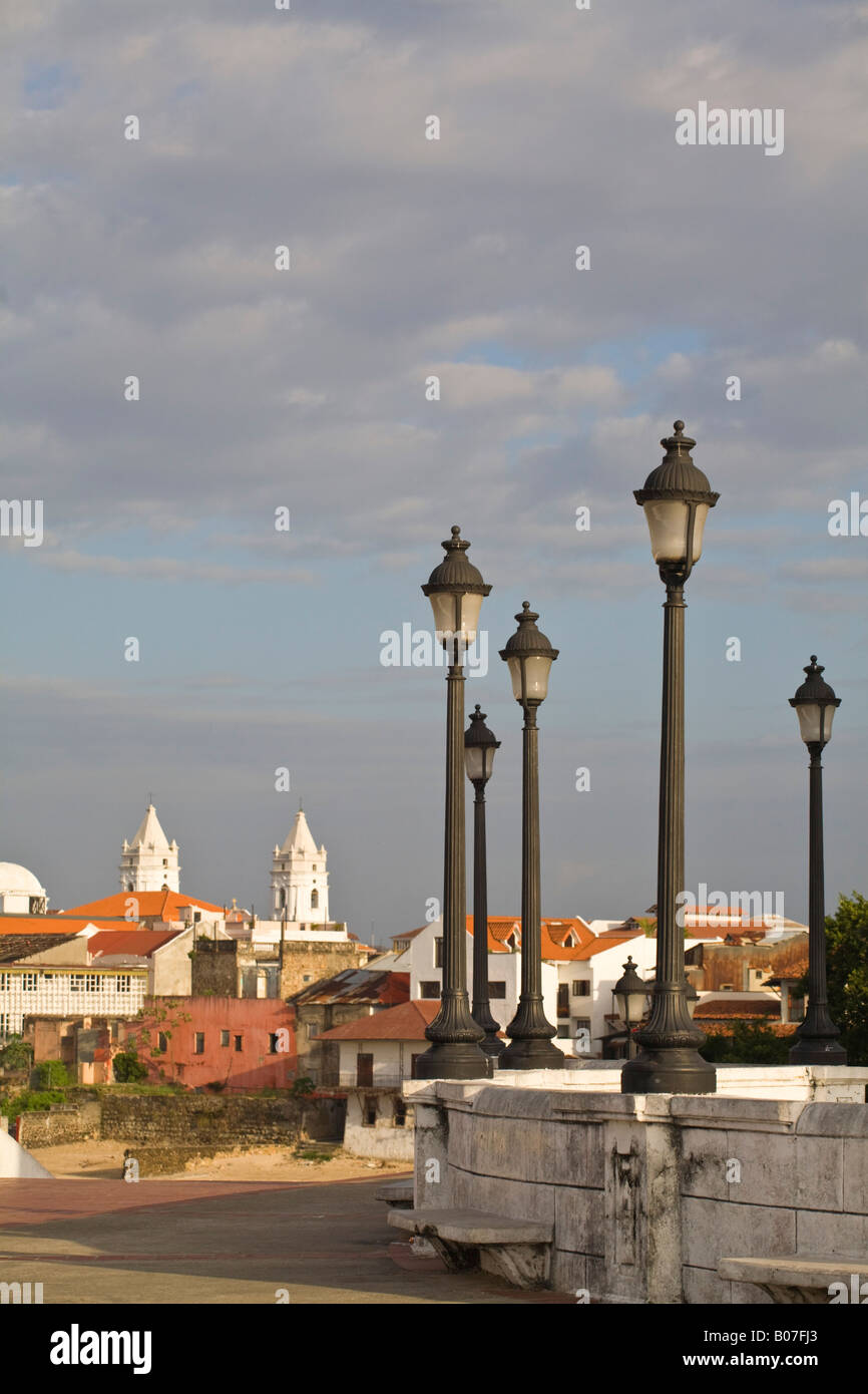 Panama, Panama City, Casco Viejo (San Felipe), Las Bovedas Promenade Foto Stock