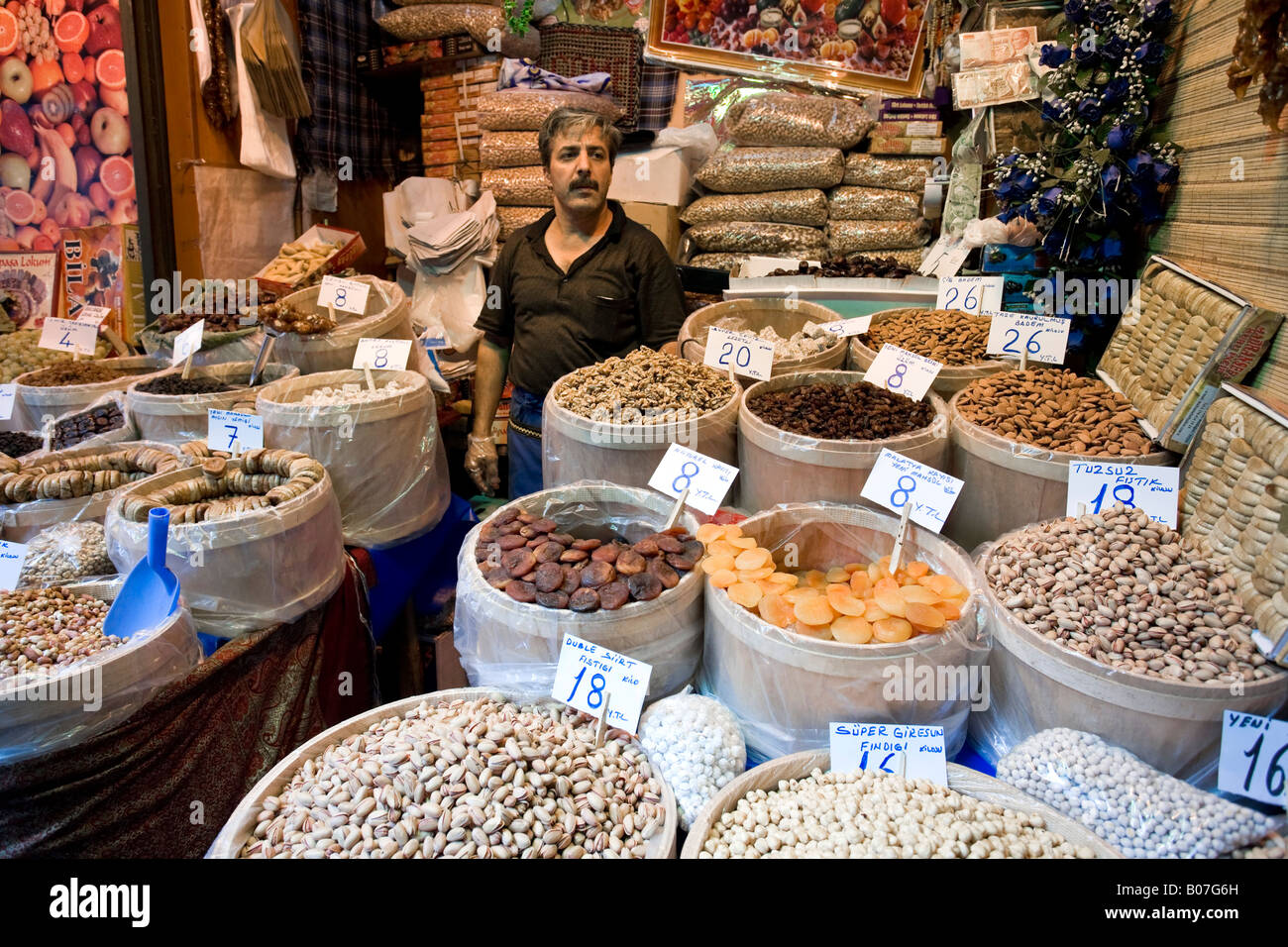Il Bazar delle Spezie, Sultanahmet, Istanbul, Turchia Foto Stock