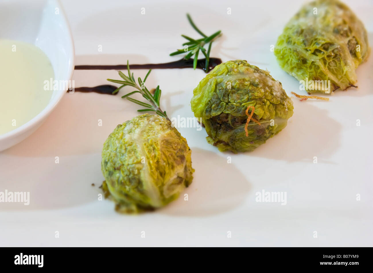 Tipico piatto italiano, polpette fatte con le verdure Foto Stock