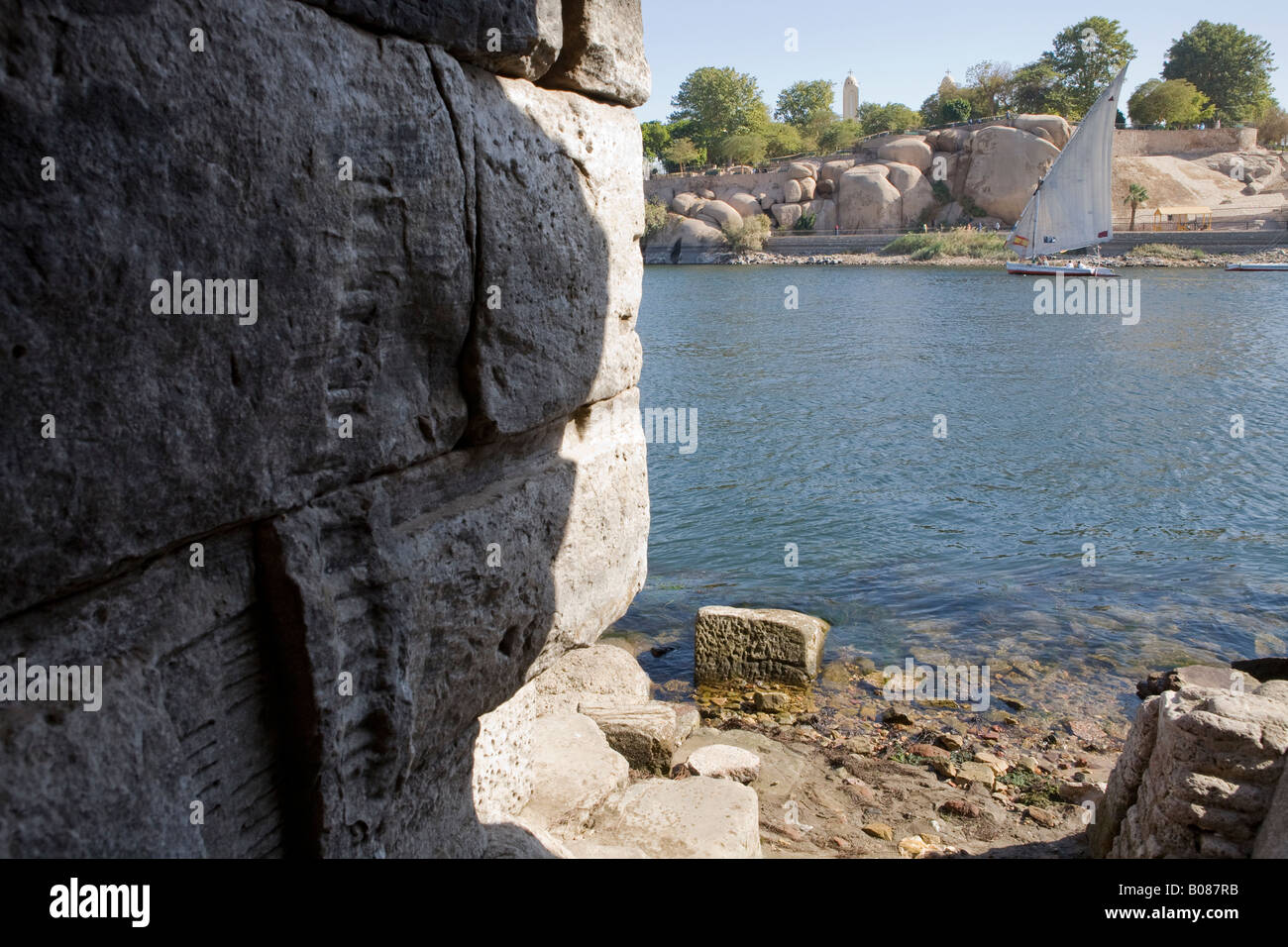 Visualizza permanente al fondo del Nilometer affacciata sul Nilo, Isola Elefantina, Aswan, Egitto Foto Stock