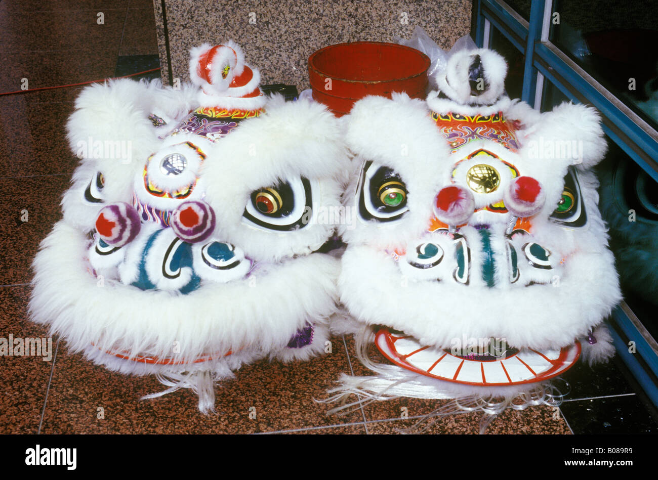 Il cinese la danza del Leone di maschere Taiwan Cina Foto Stock