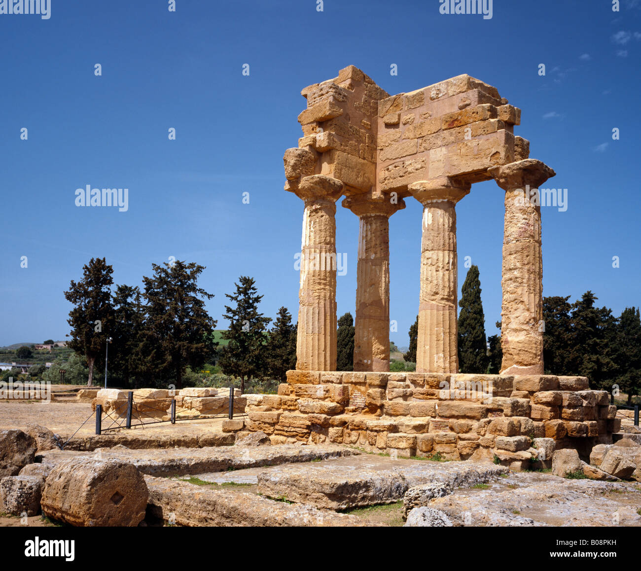 Tempio dei Dioscuri, Castore e Polluce, la Valle dei Templi di Agrigento Sicilia Italia UE. Foto Stock
