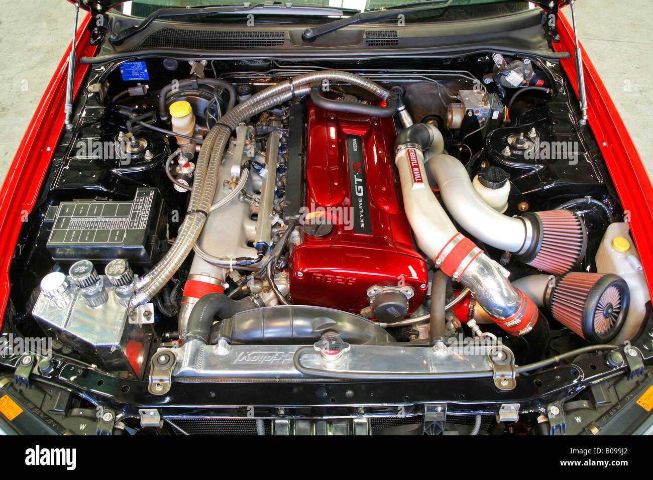 Leggermente modificati Nissan RB26DETT motore come si vede in una R34 GT-R Nissan Skyline Foto Stock