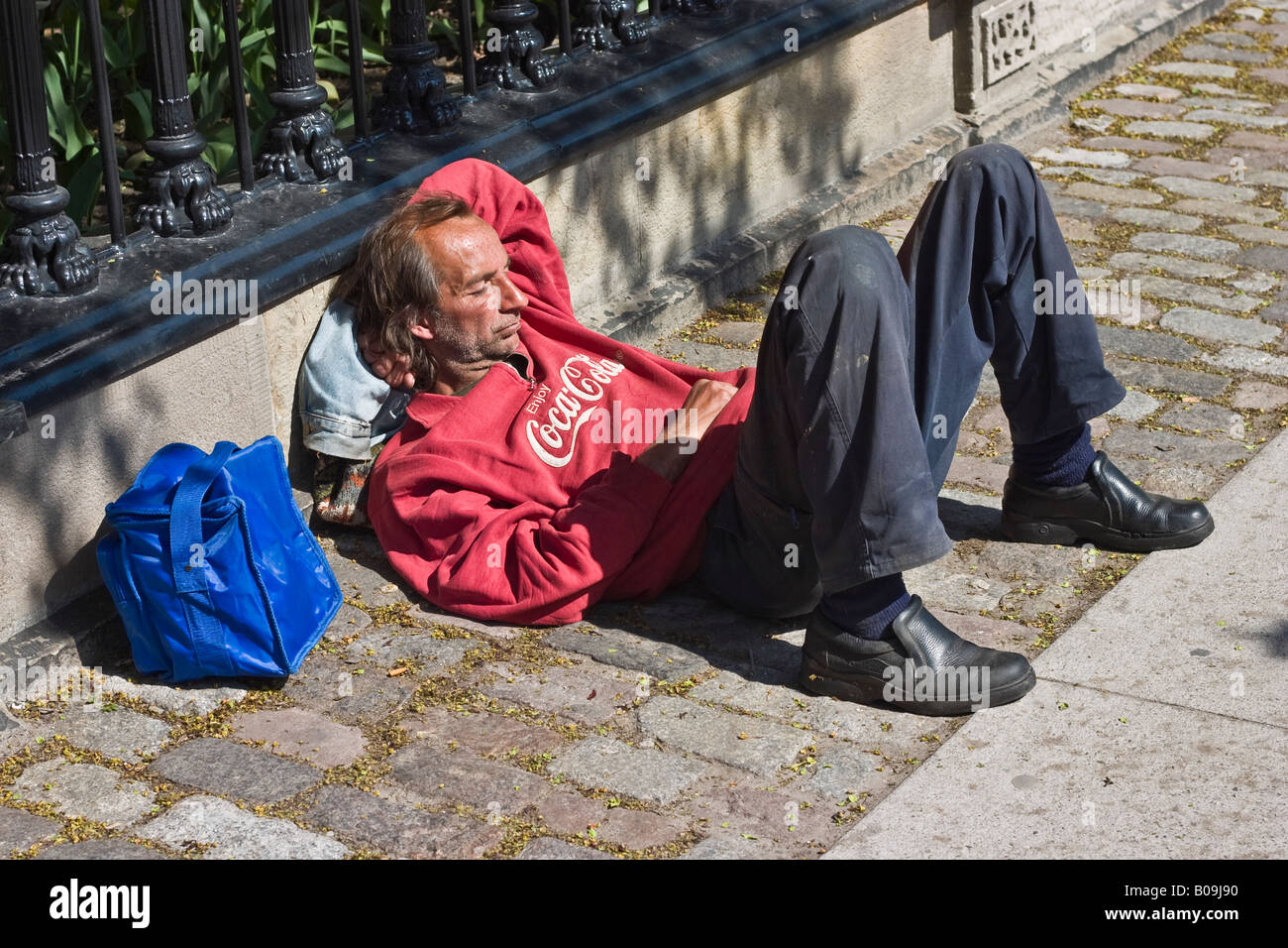 Senzatetto nella Coca Cola felpa Toronto Foto Stock