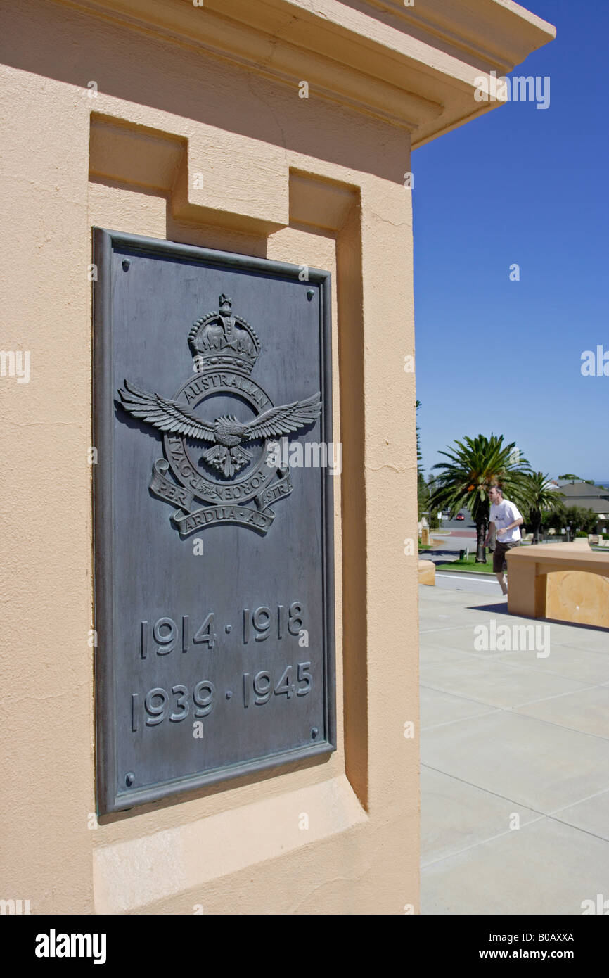 Royal Australian Air Force Guerra Mondiale 1 e 2 lapide in Fremantle, Western Australia. Foto Stock