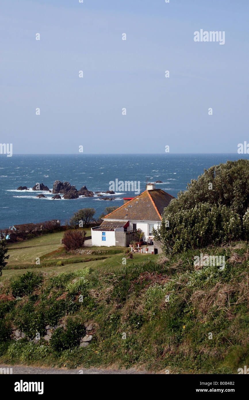 La linea di costa e più a sud casa nel Regno Unito in testa di lucertola sul Cornish Coast. CORNWALL INGHILTERRA. Foto Stock