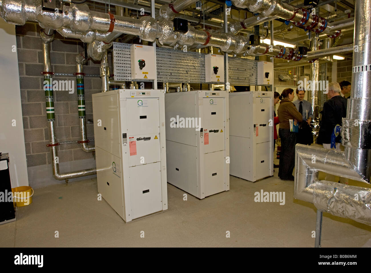 Energia geotermica fonte di massa sistema di pompa di calore Chelsea Building Society CHELTENHAM REGNO UNITO Foto Stock