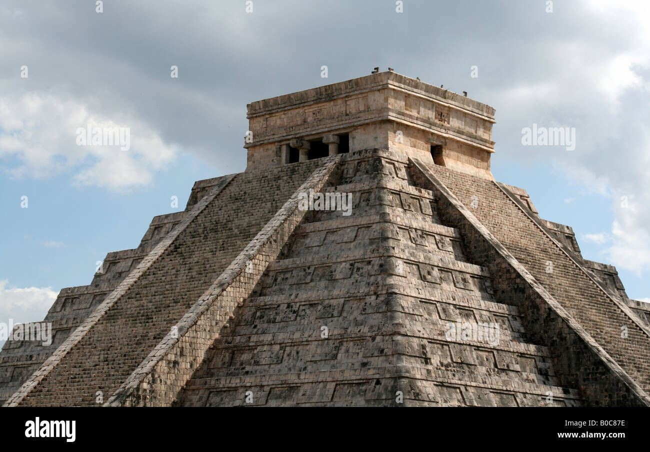 Parte superiore del Suncast tempio di Kukulkan Foto Stock