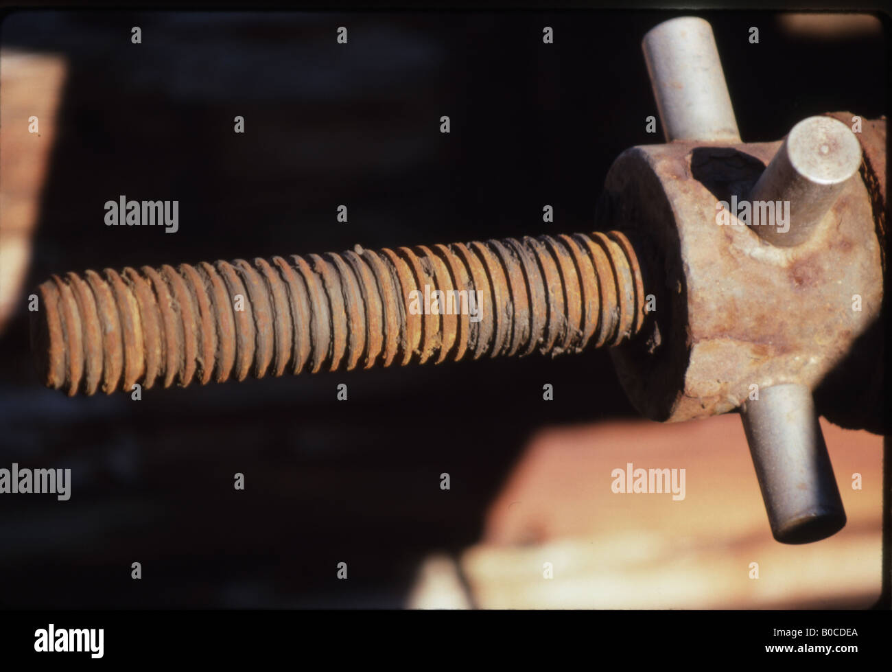 Arrugginita hardware al cantiere navale Foto Stock