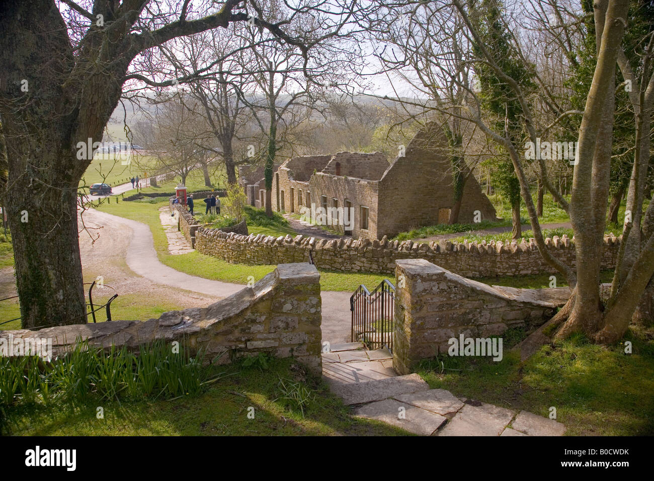 Villaggio Tyneham rovine dal sagrato, Dorset Foto Stock