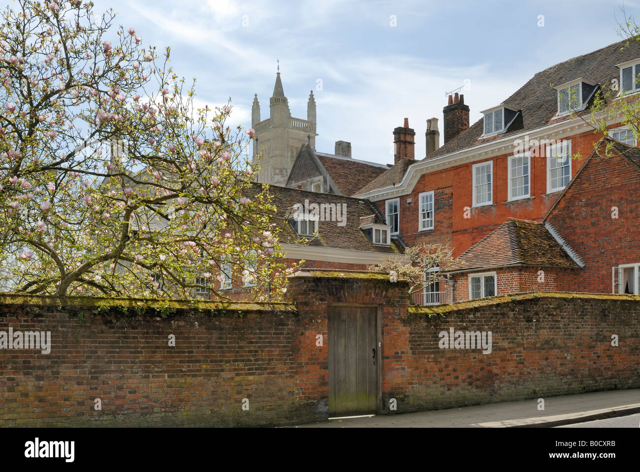 Winchester College vista verso la cappella a inizio estate Foto Stock