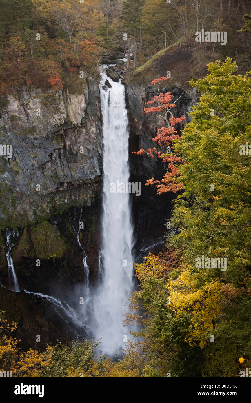 Kegon cade durante l'autunno, Nikko, Giappone Foto Stock