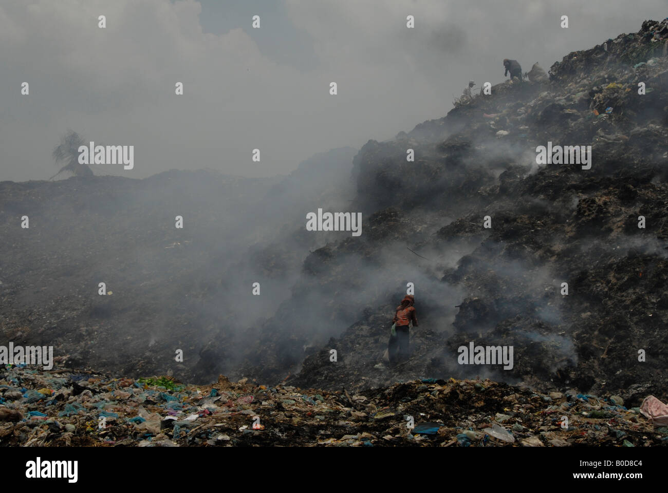 Dumpsite, steung significa chey ,smokey mountain, phnom penh ,Cambogia Foto Stock