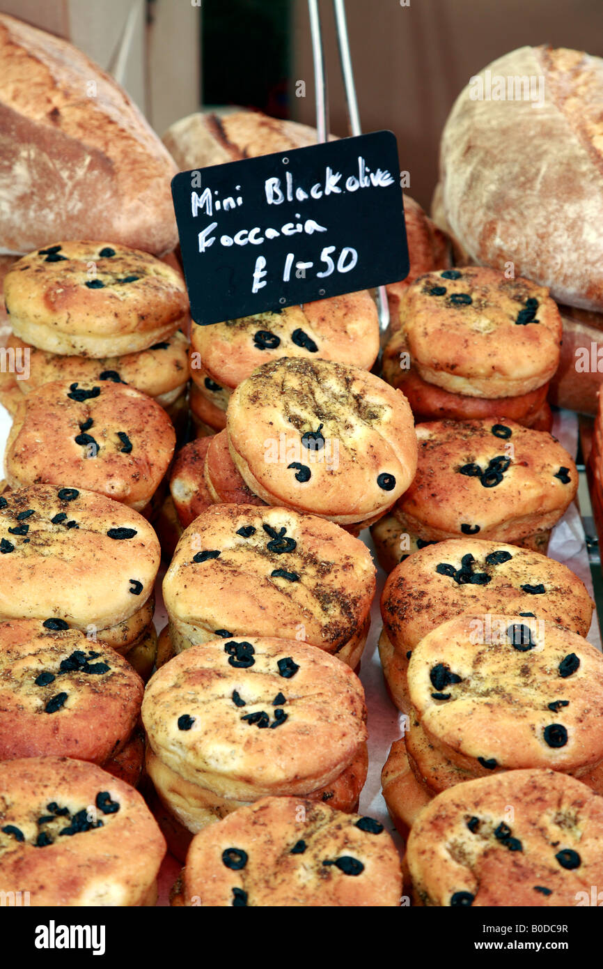 Il pane in un mercato italiano nel Regno Unito. Foto Stock