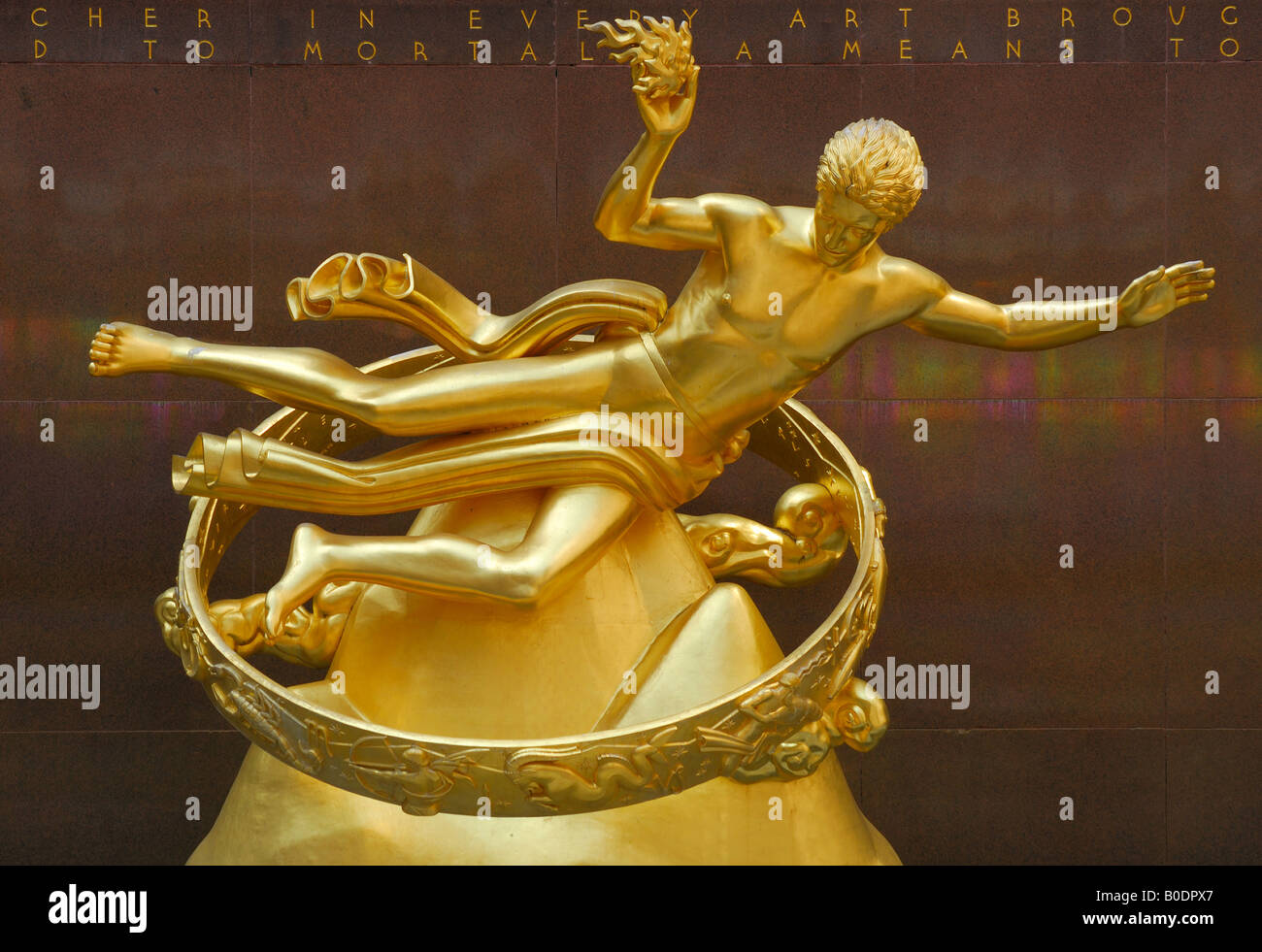 Golden Prometheus statua al Rockefeller Center di New York Foto Stock